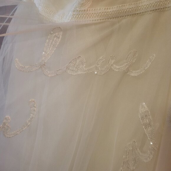 Plus Size Wedding Dress | David's Bridal Love Note UNWORN NWT - Picture 6 of 9